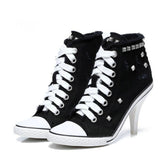 Canvas-Pumps mit Nieten